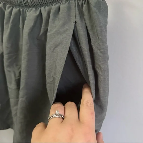 Nike Athletic Shorts in Forest Green Medium | Drawstring Loose Fit Back Pocket - Picture 5 of 13